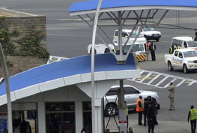 Nairobi airport closed temporarily after plane makes emergency landing
